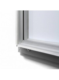 Venkovní vitrína typu T určená pro  27xA4 - barva RAL 9003 bílá